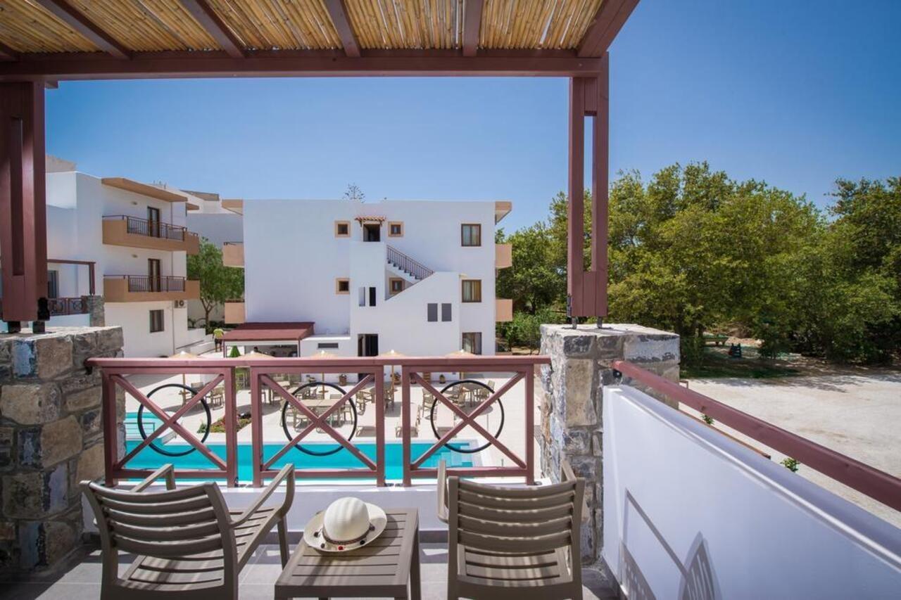 South Coast Hotel Makrýgialos Esterno foto