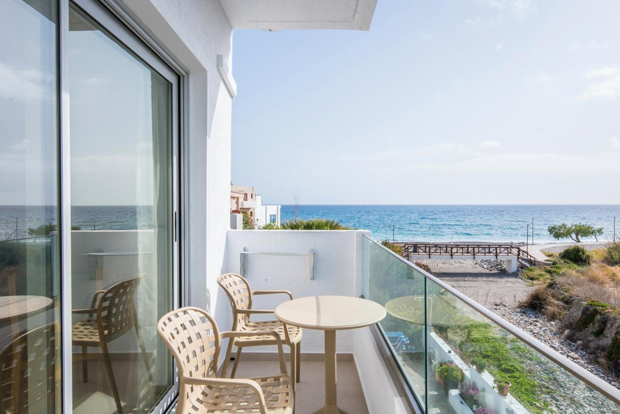 South Coast Hotel Makrýgialos Esterno foto
